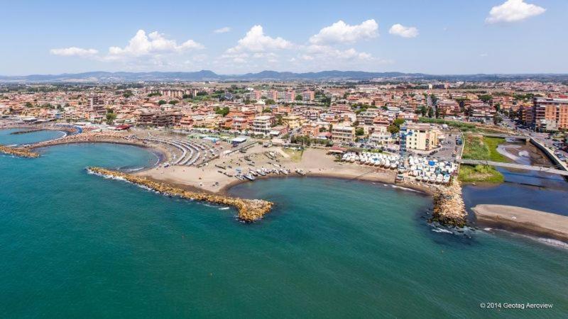 Villa Rosso Tramonto Luxury-White- Ladispoli, Lungomare Regina Elena 58 Exterior foto